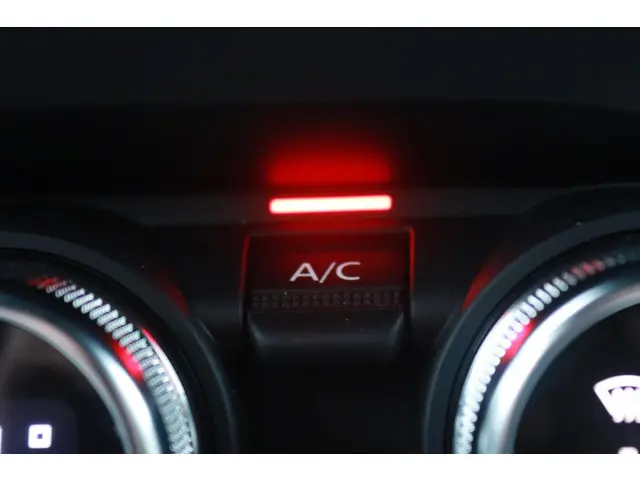 Renault Clio 1.0 TCe 90 Techno 2023 Benzine 29