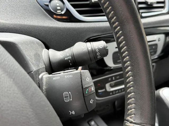 Renault Scénic 2.0 Bose 2014 Benzine 17