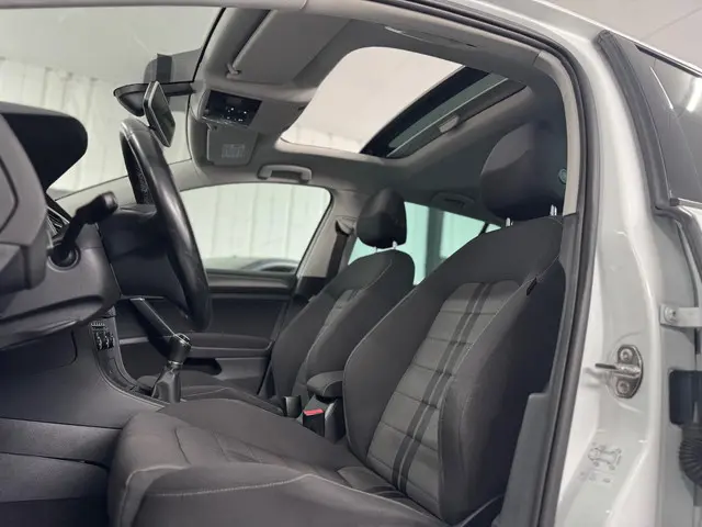 Volkswagen Golf 1.4 TSI ACT Highline 2013 Benzine 24