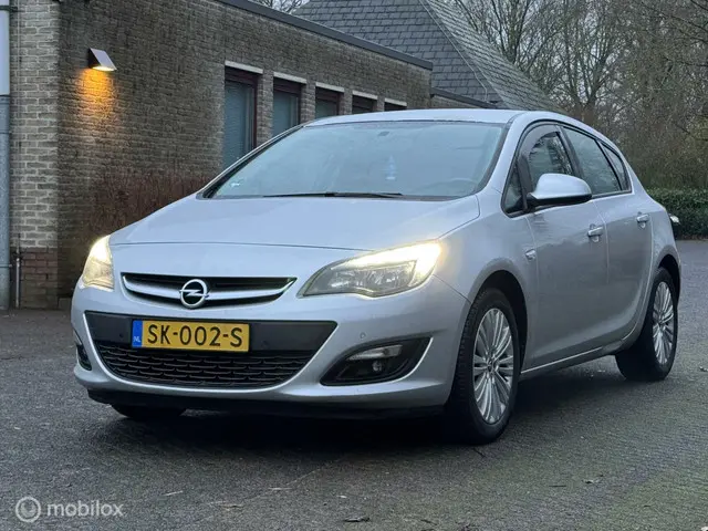Opel Astra 1.4 Turbo 150PK/NAVI/PDC/DO/NWE APK 2014 Benzine 4