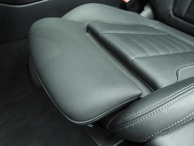 BMW 3 Serie Touring 320i 2024 Benzine 23