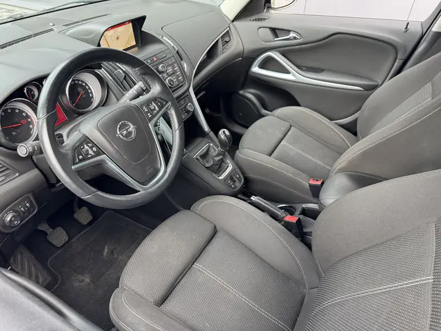 Opel Zafira Tourer 1.4 Design Edition 7p. 2014 Benzine 23
