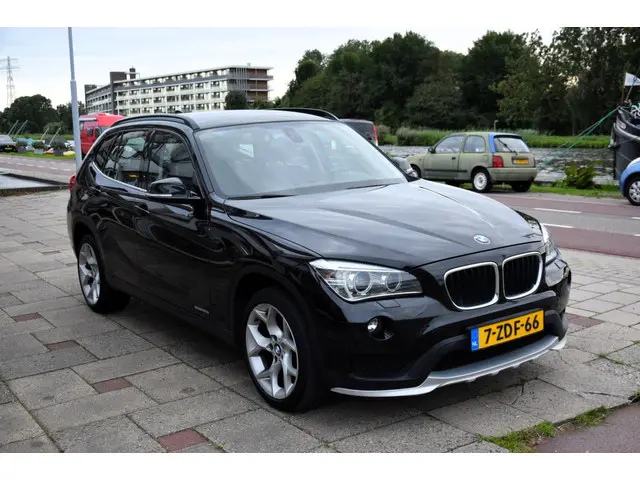 BMW X1 SDrive20i Executive 2014 Benzine 28