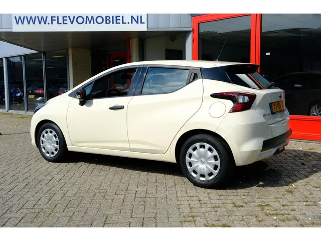 Nissan Micra 1.0L Visia 5-drs *41.130km!* 2017 Benzine 21