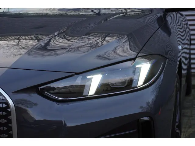 BMW i4 eDrive35 2025 Elektrisch 21