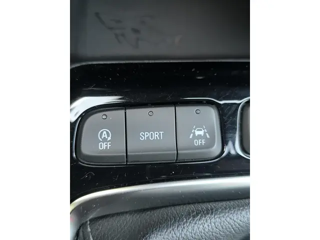 Opel Corsa 1.2 GS Line 2022 Benzine 30