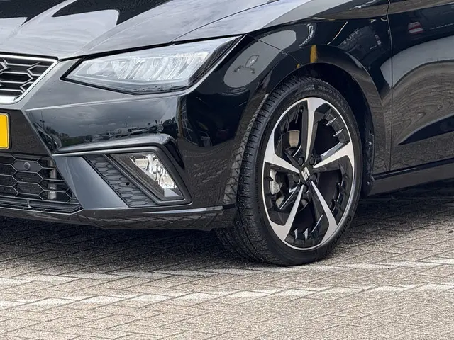 SEAT Ibiza 1.0 EcoTSI FR Plus Connect 2022 Benzine 4