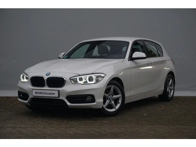BMW 1 Serie 118i 2018 Benzine 23