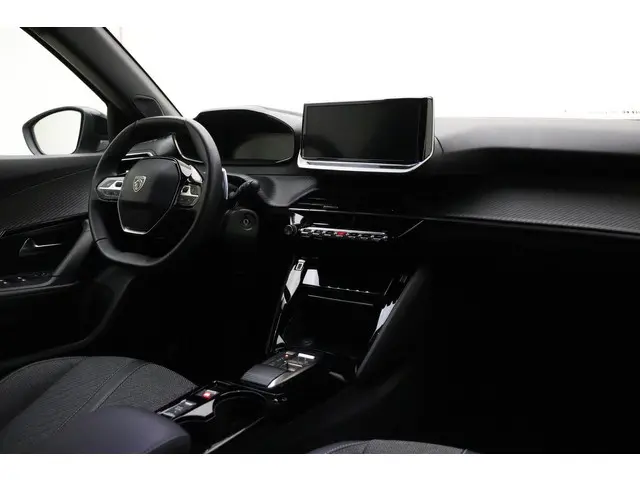 Peugeot 2008 3
