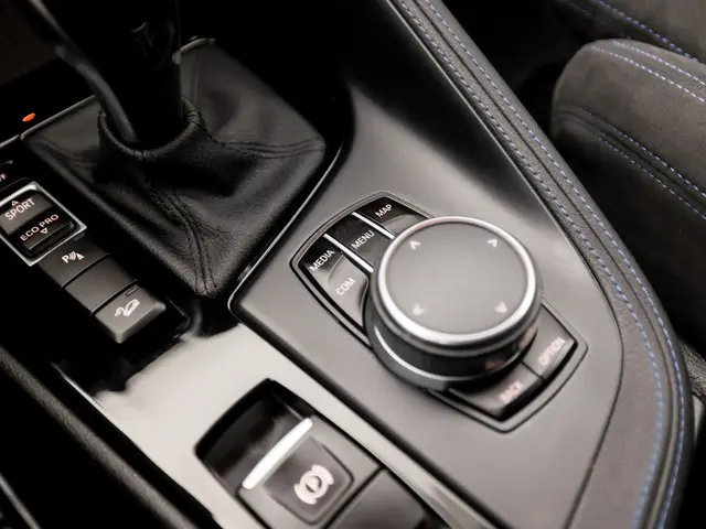 BMW X1 xDrive25i M Sport Executive 2018 Benzine 28