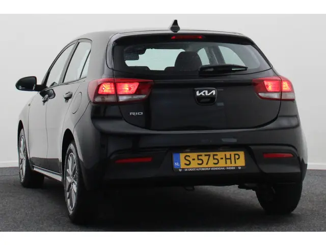 Kia Rio 1.0 T-GDi MHEV DynamicLine 2023 Hybride Benzine 17