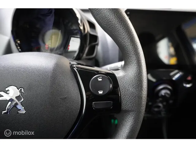 Peugeot 108 1.0 e-VTi Active 2019 Benzine 13