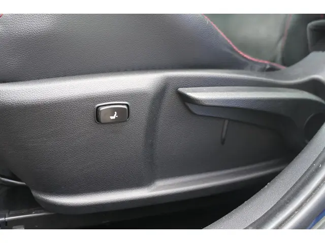 Kia cee'd 1.6 GT 2013 Benzine 19