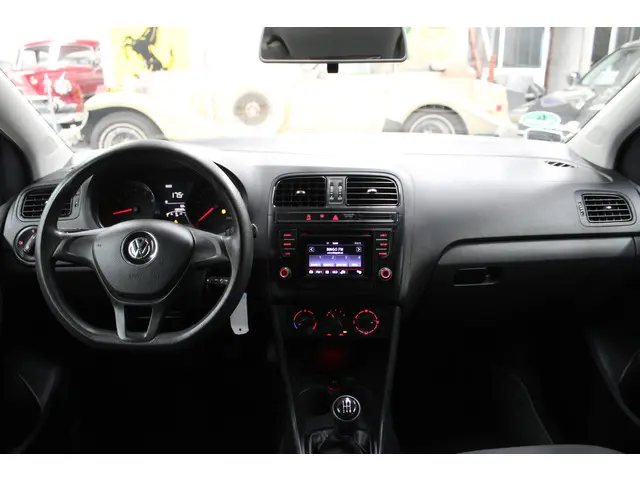Volkswagen Polo 1.0 2016 Benzine 8