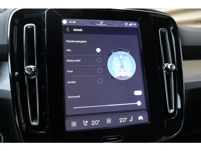 Volvo XC40 B4 Plus Dark 2025 Benzine 48