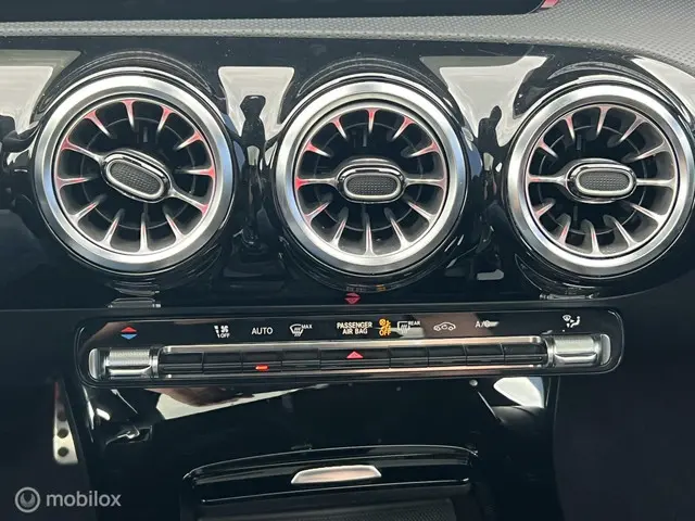 Mercedes-Benz CLA 250 AMG Line panorama 2021 Benzine 13