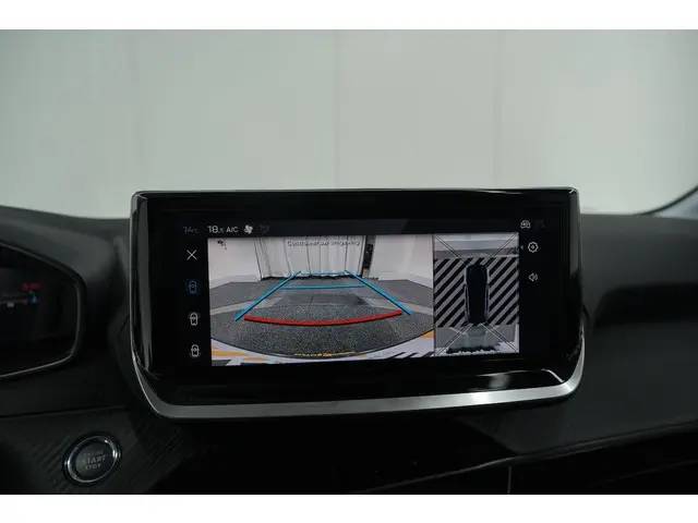 Peugeot 208 PureTech 100 Allure 2024 Benzine 15