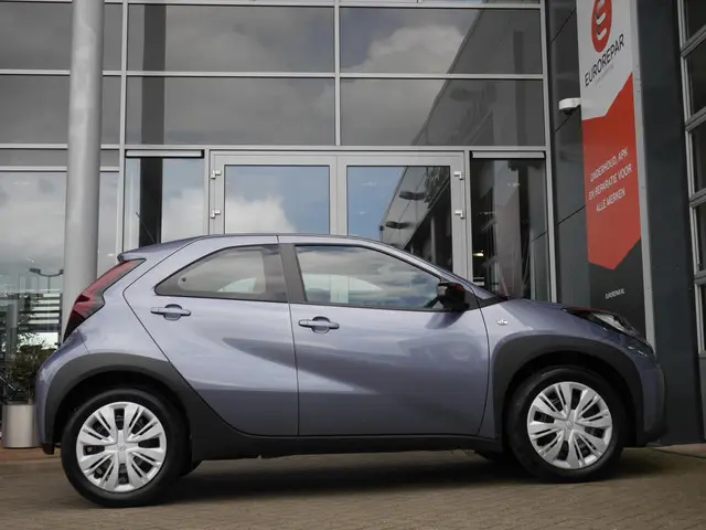 Toyota Aygo X 1.0 VVT-i MT Play 2024 Benzine 6