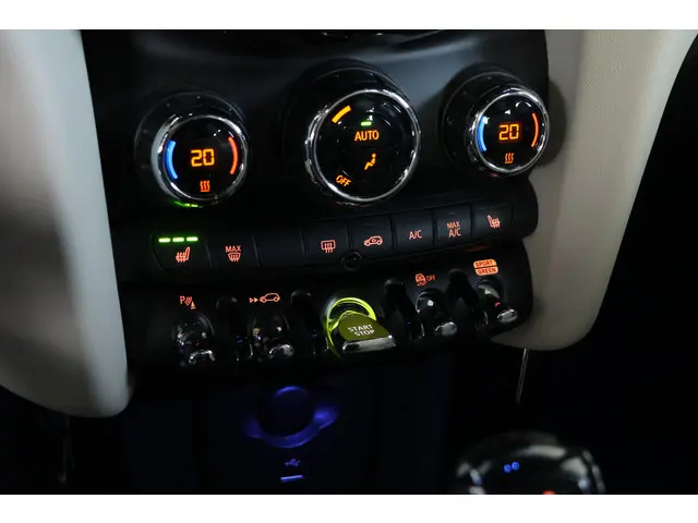 MINI Electric Mini MINI Yours 33 kWh 2022 Elektrisch 14