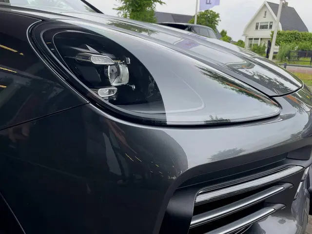 Porsche Cayenne 3.0 E-Hybrid 2021 Hybride Benzine 52