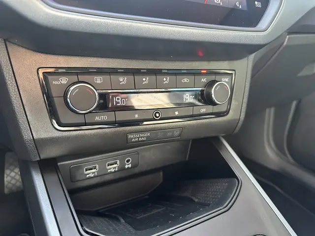 SEAT Arona 1.0 TSI Style Business Intense 2019 Benzine 25