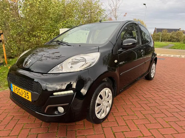 Peugeot 107 1.0 Active 93.000 KM AIRCO 2013 Benzine 2