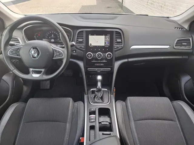 Renault Mégane 1.3 TCe 140 EDC Intens 2022 Benzine 12