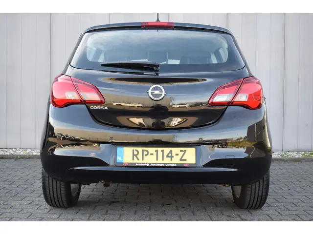 Opel Corsa 1.4 Online Edition 2018 Benzine 18
