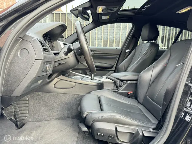 BMW 1 Serie 118i M-sport Pano Leder Led 2018 Benzine 18