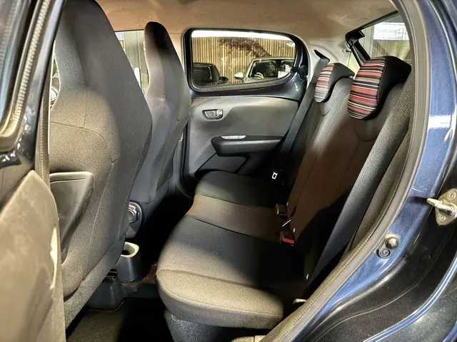 Citroën C1 1.0 e-VTi Airscape Feel blauw 2017 Benzine 10