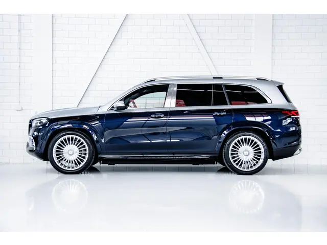 Mercedes-Benz GLS 600 Maybach 2021 Benzine 2
