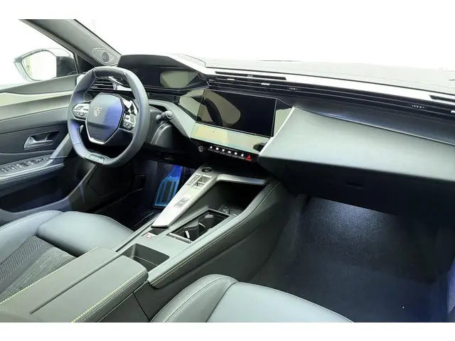 Peugeot e-308 SW GT 54 kWh 2025 Elektrisch 17