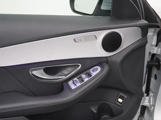 Mercedes-Benz C-Klasse 180 AMG line 2019 Benzine 10