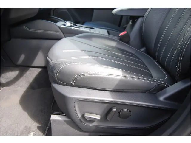 Ford Kuga 2.5 PHEV 225PK Vignale 2022 Hybride Benzine 19