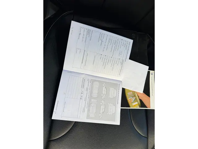 Volkswagen up! 1.0 move up! BlueMotion 2016 Benzine 44