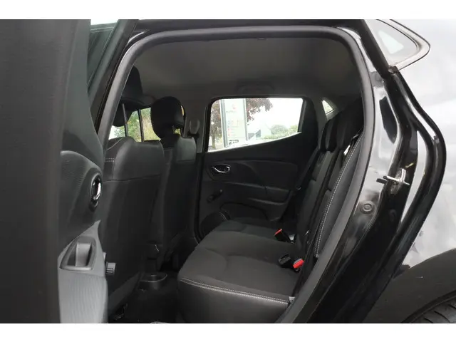 Renault Clio 0.9 TCe Expression 2014 Benzine 6