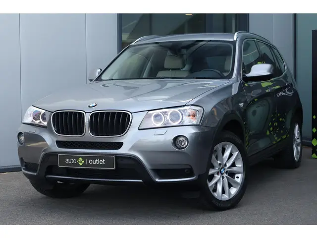 BMW X3 xDrive20i High Executive 2013 Benzine 34