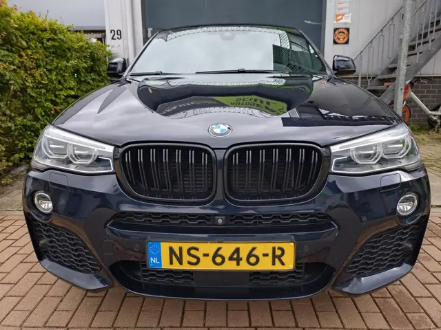 BMW X4 2