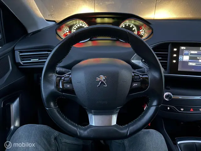 Peugeot 308 1.6 THP Allure 2014 Benzine 14