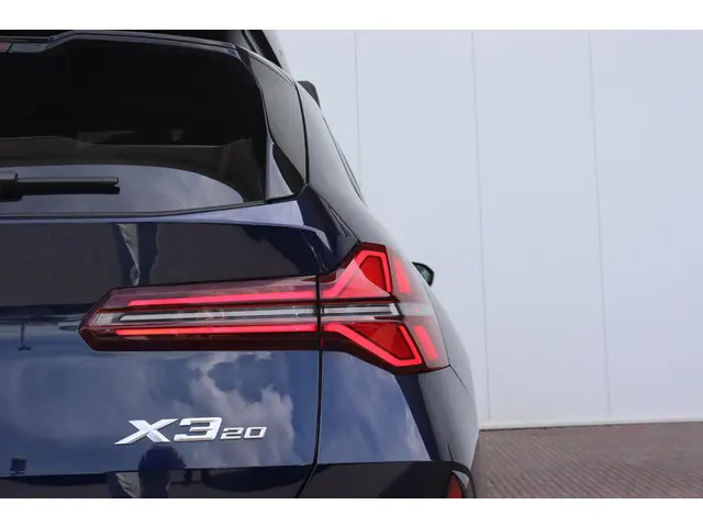 BMW X3 xDrive20i 2025 Benzine 10