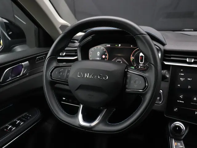 Lynk & Co 01 1.5 2021 Hybride Benzine 25