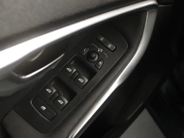 Volvo V40 2.0 T2 Nordic+ 2016 Benzine 24