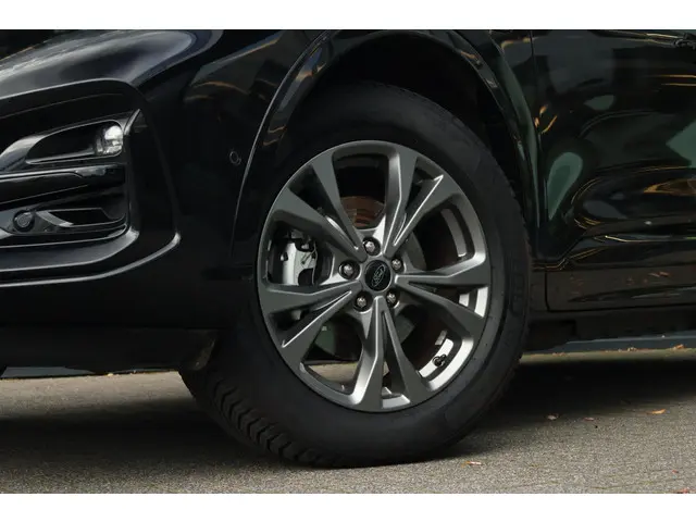 Ford Kuga 2.5 PHEV ST-Line X 2023 Hybride Benzine 4