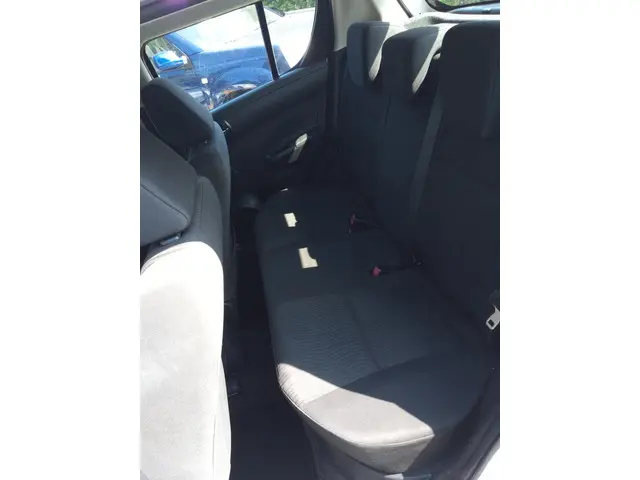 Suzuki Swift 1.2 Bandit EASSS 2013 Benzine 6