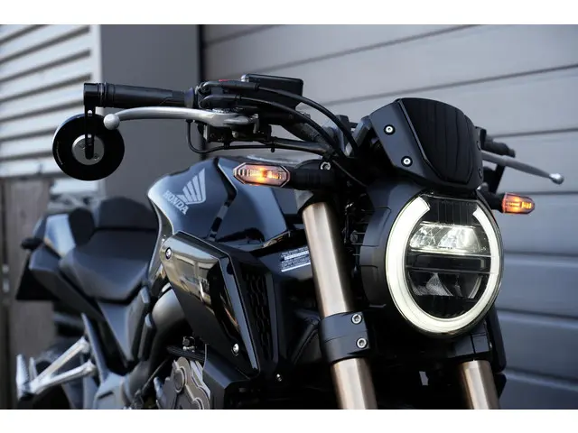 Honda CB 650 R Neo Sports Café 2020 Benzine 10