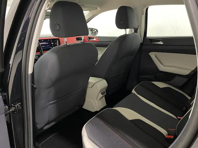 Volkswagen Polo 1.0 TSI Beats 2018 Benzine 33