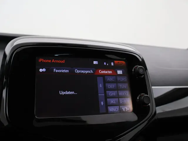 Toyota Aygo 1.0 VVT-i X-PLAY 5-DEURS 2015 Benzine 30