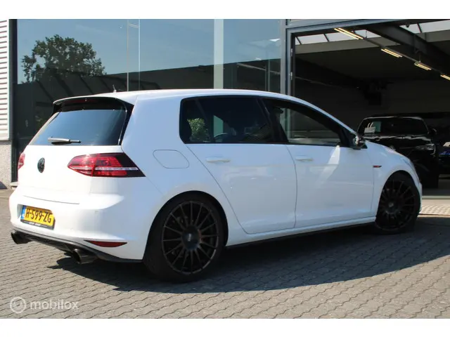 Volkswagen Golf 2.0 TSI GTI 2013 Benzine 19