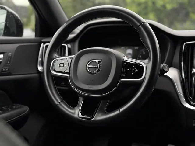 Volvo V60 2.0 B4 Aut. 197pk MHEV R-Design 2020 Benzine 18