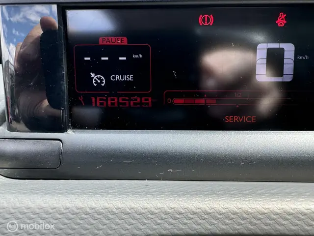 Citroën C4 Cactus 1.2 e-VTi Shine 2014 Benzine 26